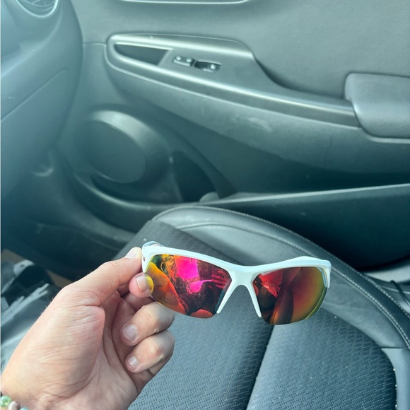 ❗️Rare Nike Golf Polarized Sunglasses ❗️ - Picture 3 of 3
